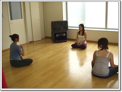 子連れでヨガ