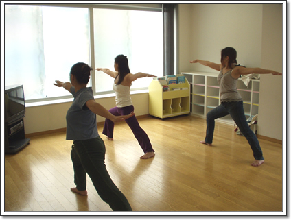子連れでヨガ