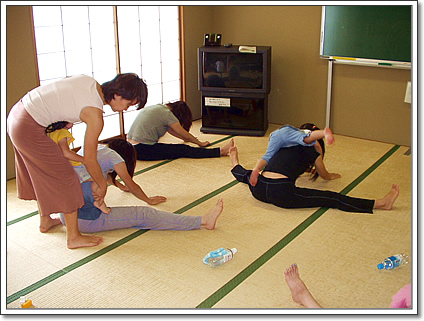 子連れでヨガ